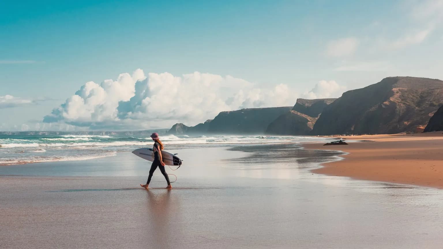 Less stress and more sunshine: how and why Americans move to Portugal